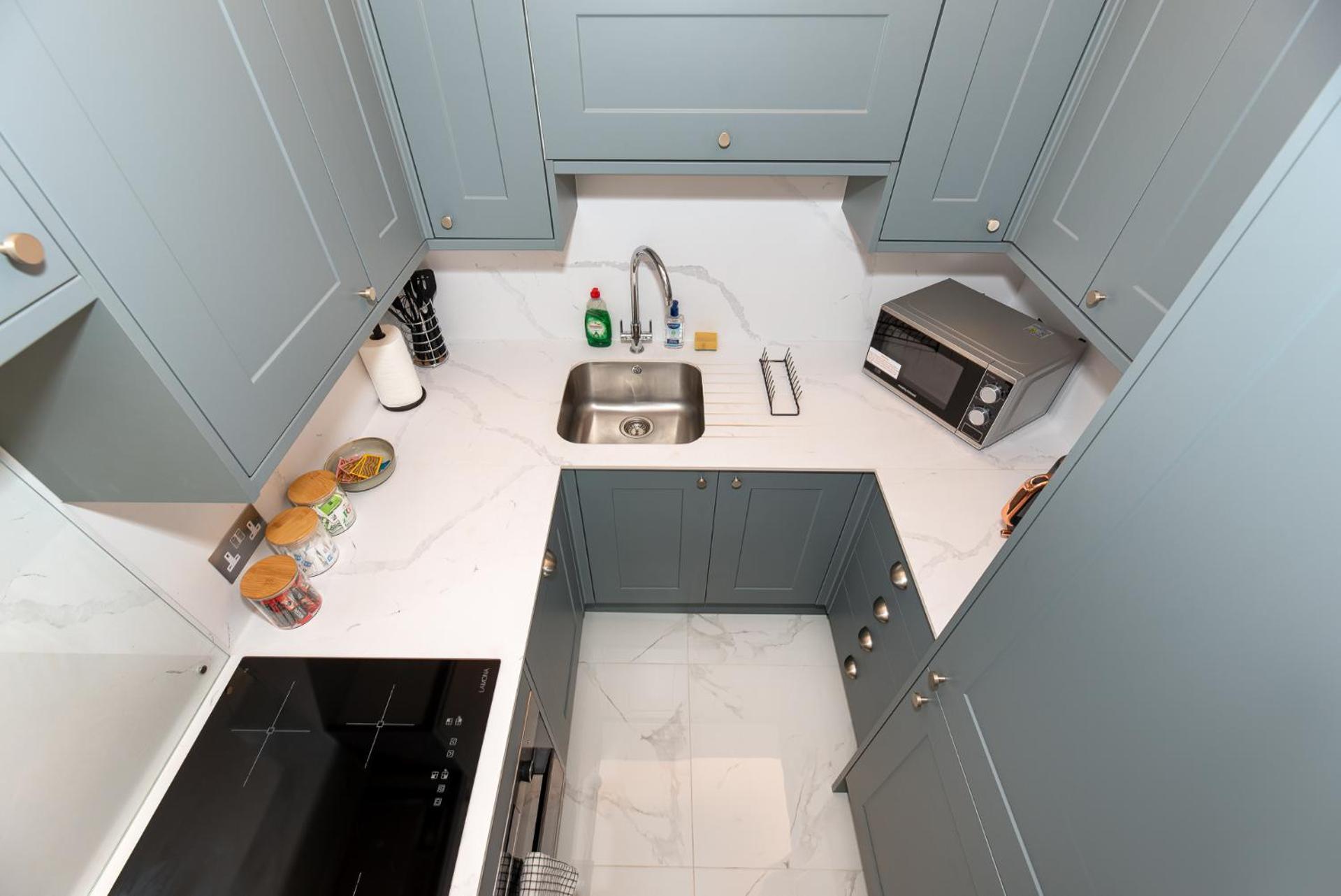 2-Bedroom Victorian Apartment In Kensington Лондон Екстериор снимка